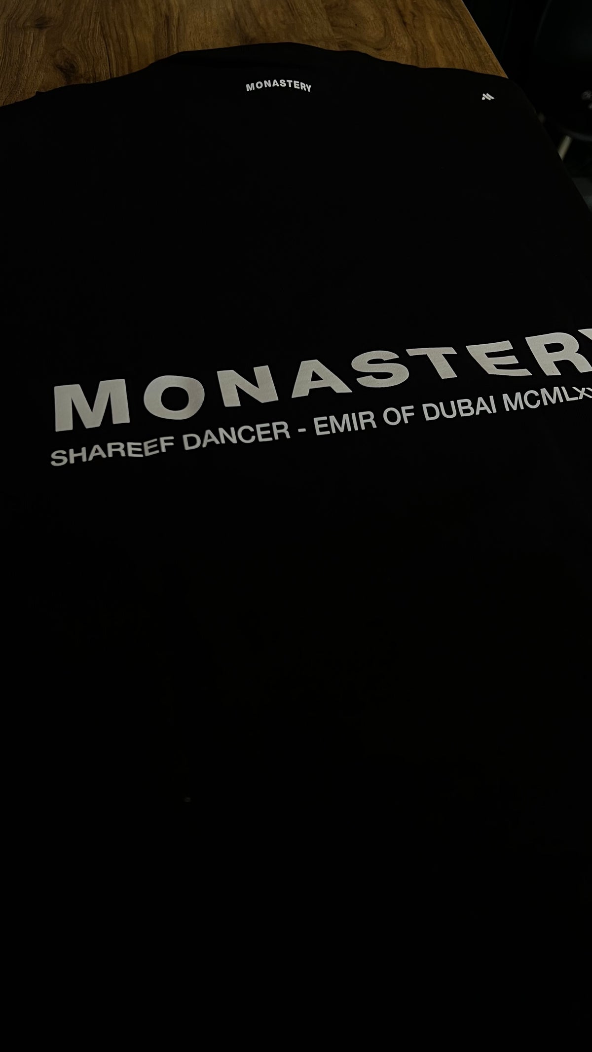 Playera Monastery Applejack Negra Talla M - Agotada en tienda oficial - Full Box