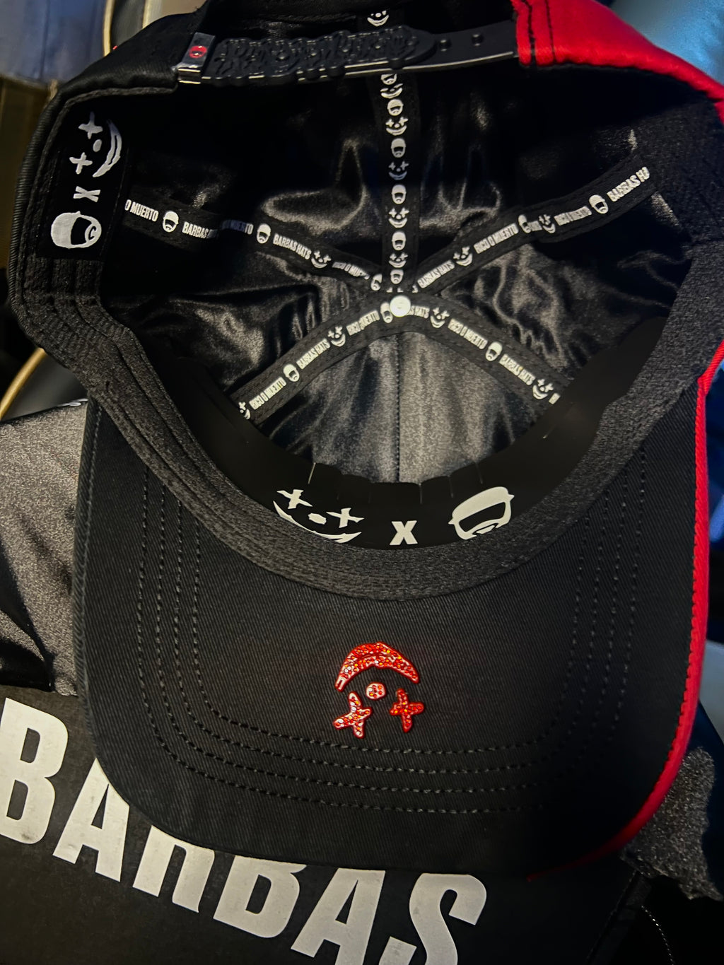 Barbas Hats Rom Bloodline Gorra + Tarjeta de autenticidad