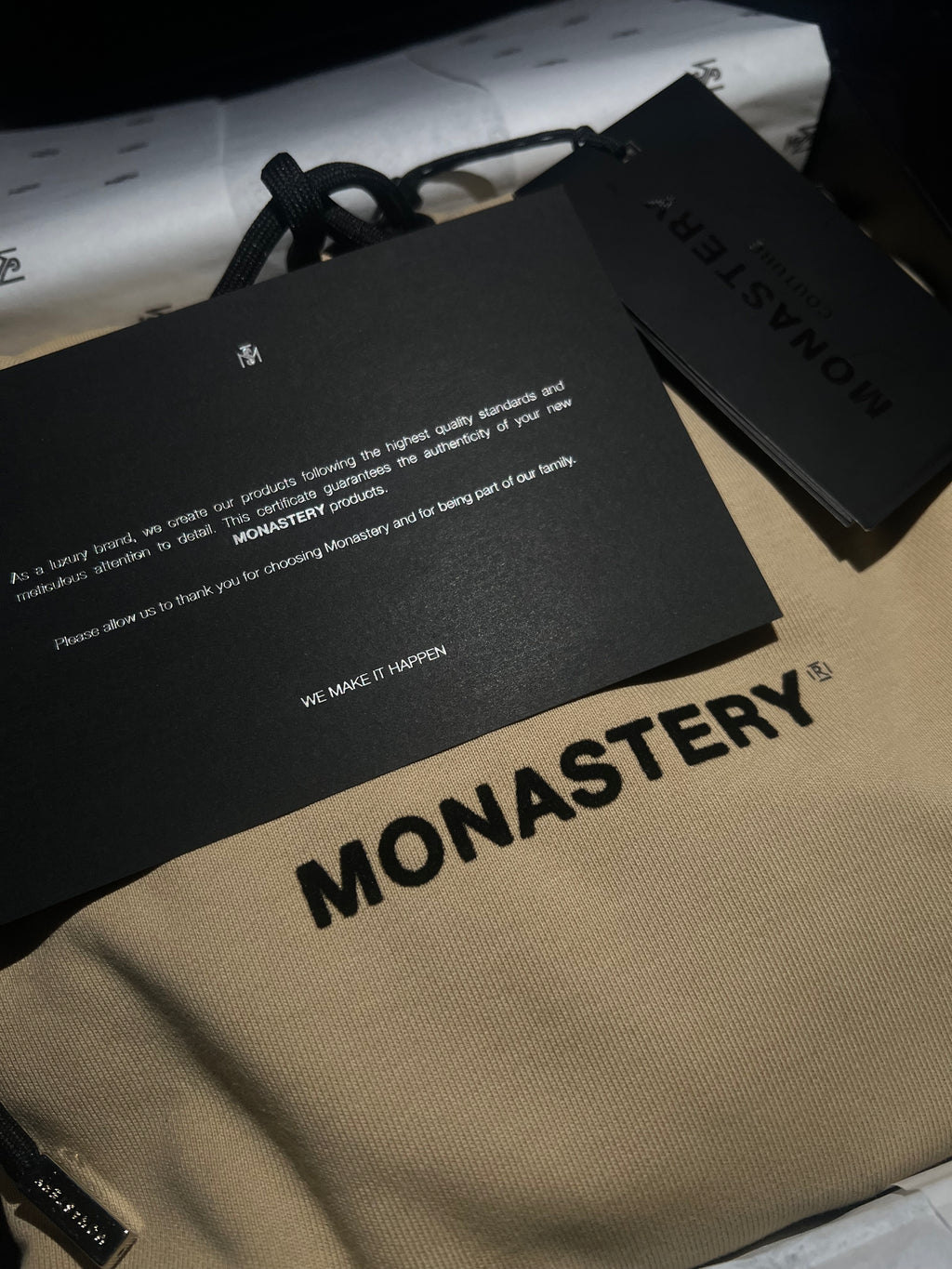Hoodie Monastery Cartago Camel Talla M - Agotada en tienda oficial - Full Box